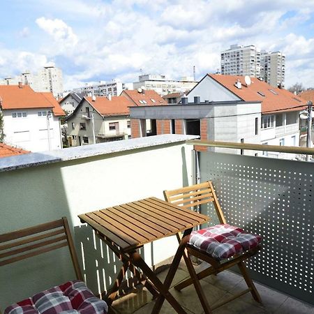 Simpa Stan U Potkrovlju Zagreb Eksteriør bilde